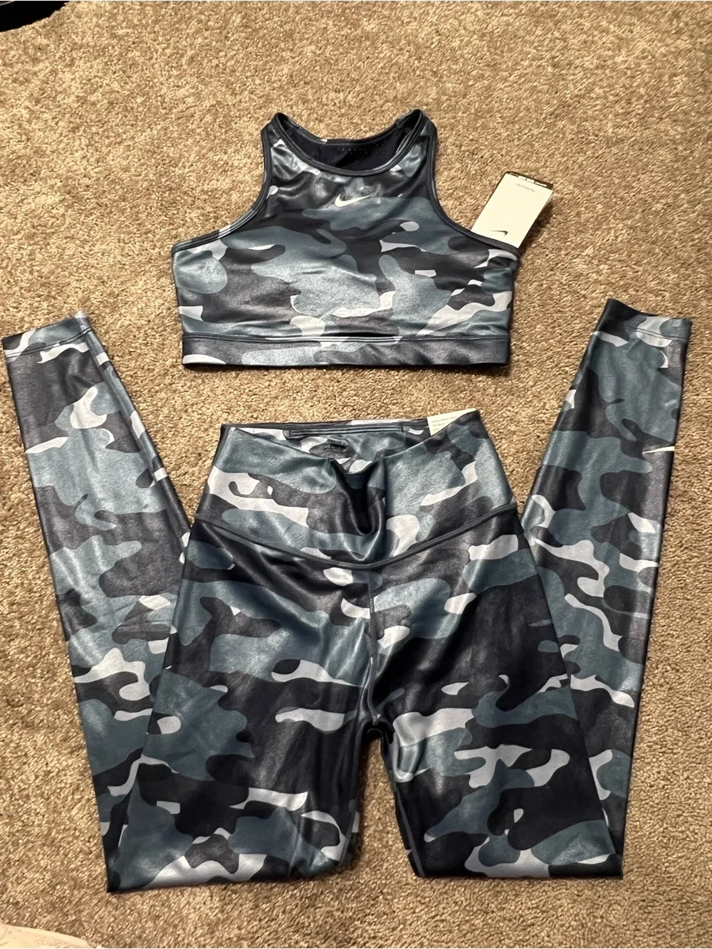 Nike Blue Camo 2 piece work out set High-Waist Leggings with Matching Sports Bra